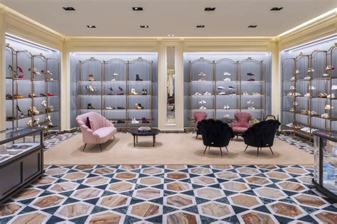 alicante gucci store|Gucci store locations near me.